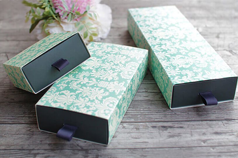 What types of fine paper gift box are available