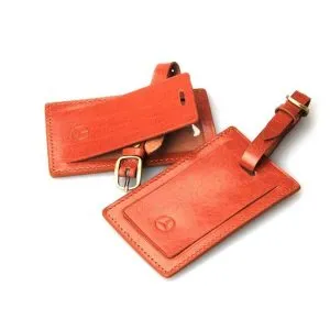 Personalized Luggage Tags That Make Great Gifts for Travelers