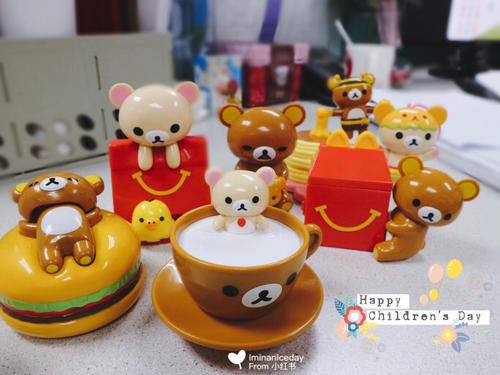 The Power of Promotional Gifts: A Surefire Way to Boost Sales and Delight Customers 1 McDonald's promotional items are popular-The Power of Promotional Gifts-Delight Customers