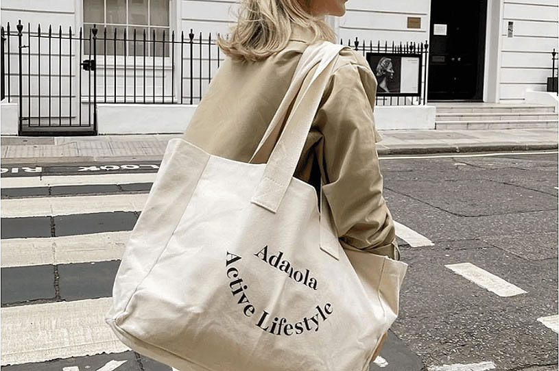 custom gift bags have swiftly become the go-to option for environmentally conscious shoppers