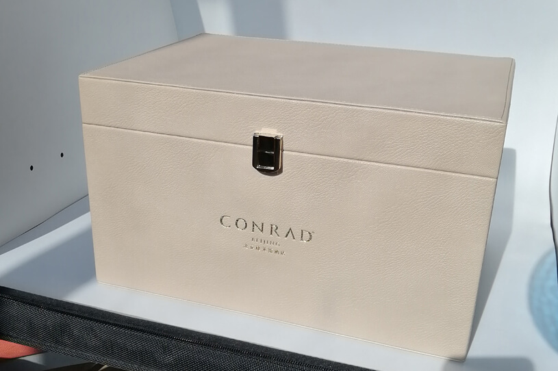 Leather Gift Box for Elegant Food Packaging and Cosmetics Gifts