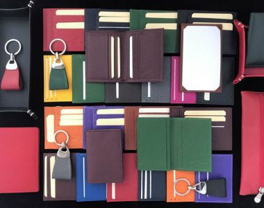 Choosing the Right Small Leather Gifts