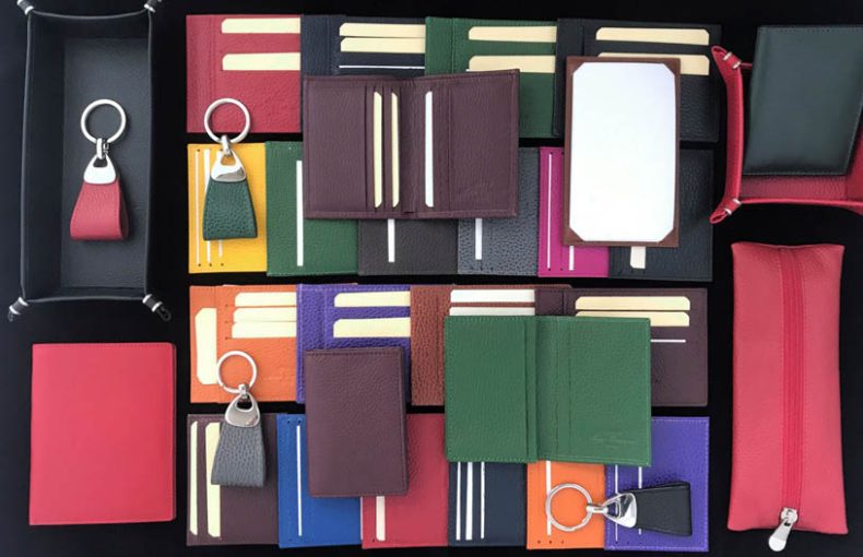 Choosing the Right Small Leather Gifts