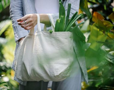 Fabric Gift Bags for Your VIP Business Partners