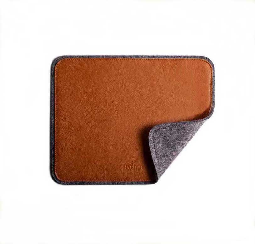 Leather Mouse Pad Crafted from Full-Grain Leather for Professional Comfort 1 Leather mouse pad, multi layer designs for precision and durability