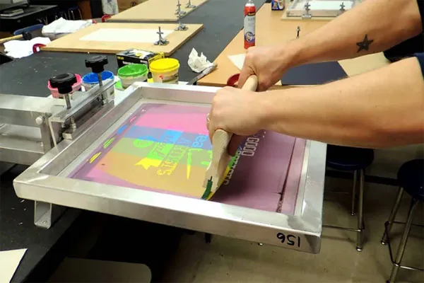 Custom Logo Branding with Screen Printing in Production Process